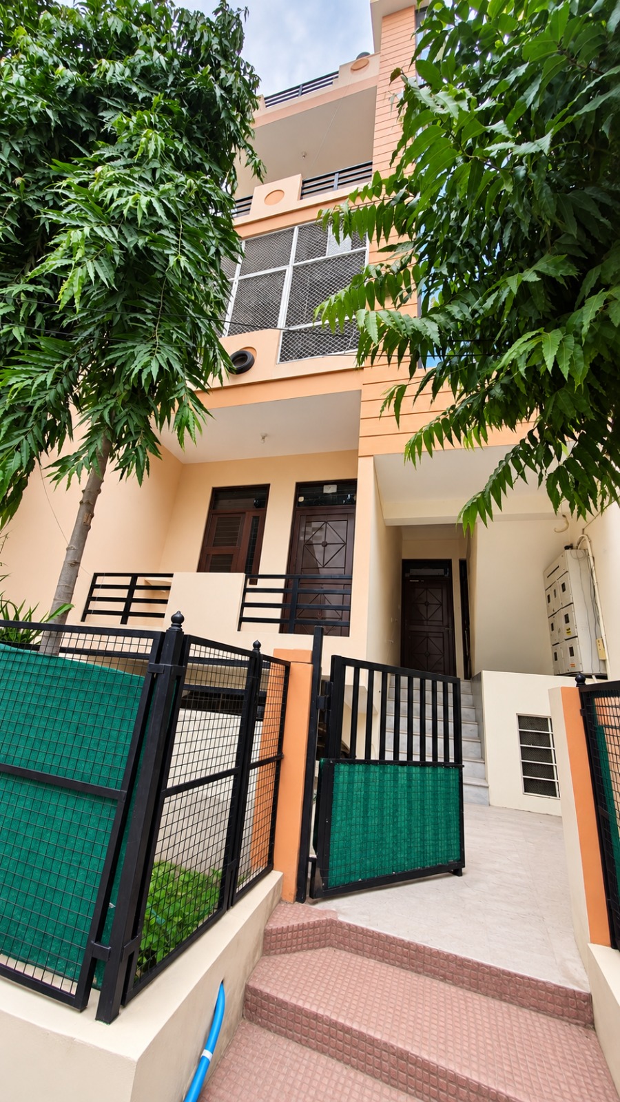 900 square feet, JDA, North, 2 BHK Flat for sale at Niwaru Road